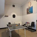 Hostelik Przy Przystanku Pracownicze