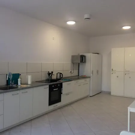 Hostelik Przy Przystanku Hostel *