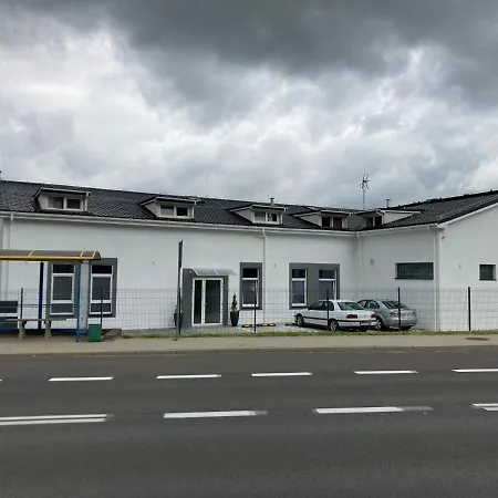 Hostelik Przy Przystanku * 格雷菲诺