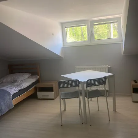 Hostelik Przy Przystanku * Gryfino