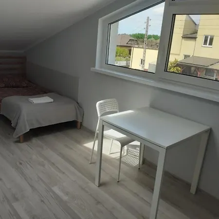 Hostelik Przy Przystanku Hostel *