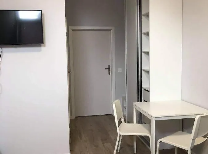 Hostelik Przy Przystanku Hostal