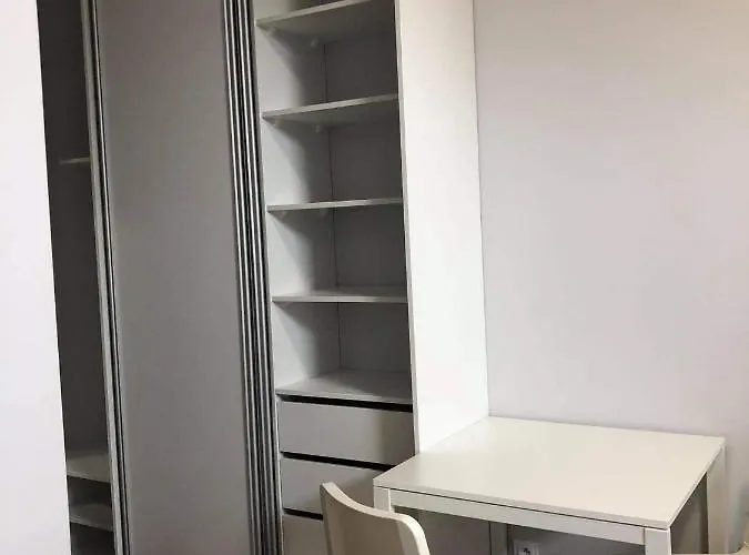 Hostal Hostelik Przy Przystanku *