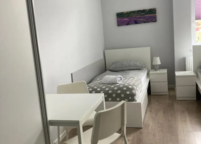 Hostal Hostelik Przy Przystanku