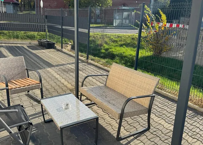 Hostelik Przy Przystanku *